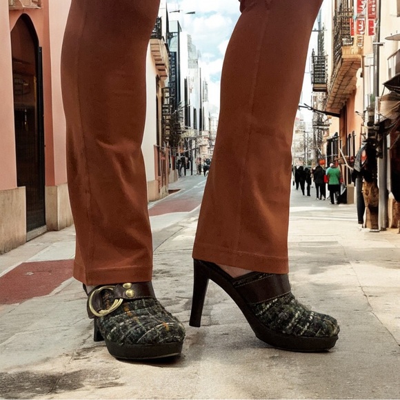 Vintage Coach Tweed Heeled Platform Mules - Picture 7 of 11